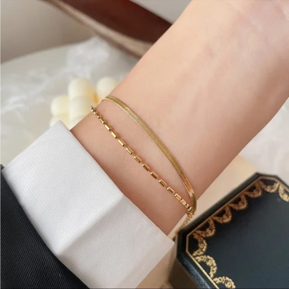 new Double Layer Gold Snake Herringbone Chain Bracelet - Picture 3 of 9